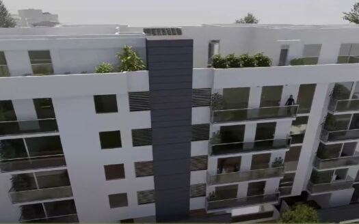 Residencial por Plaza Las Americas