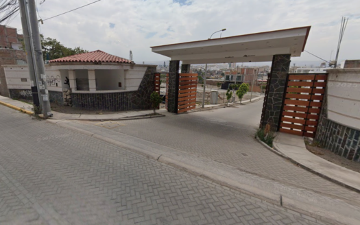 Terreno urbano – cerca a UCSM