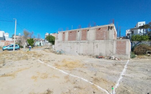 Terreno urbano – cerca a UCSM